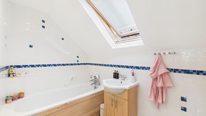 Photo 19- click for photo gallery